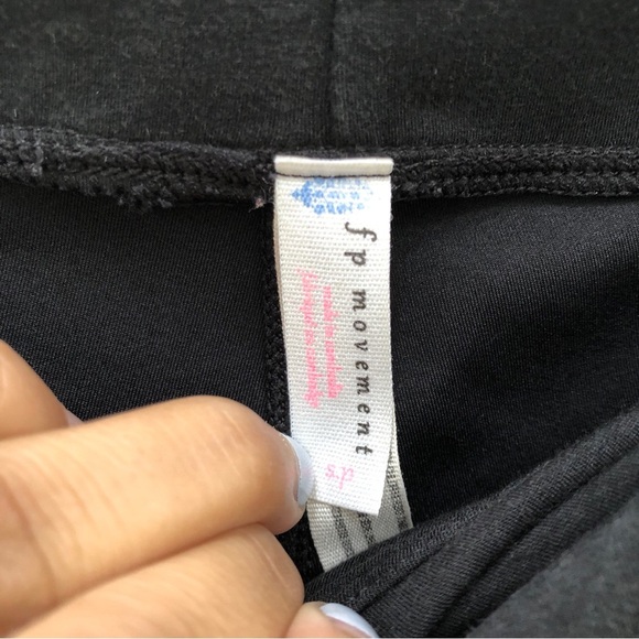 FREE PEOPLE | FP MOVEMENT TURNOUT CROP LACE UP BLACK LEGGINGS SMALL - Picture 7 of 9